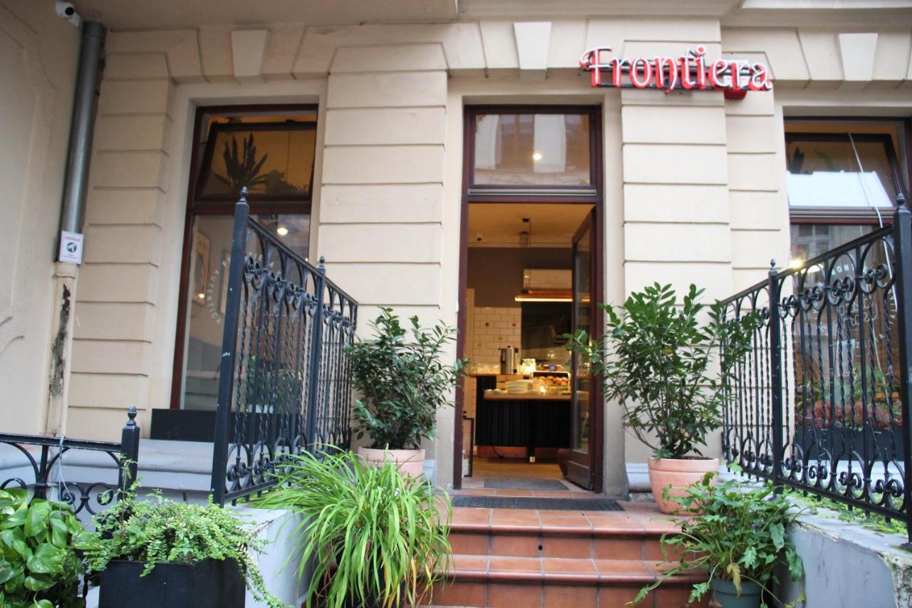 Blooms Inn - City Center Poznan By Friendly Apartments Exterior photo