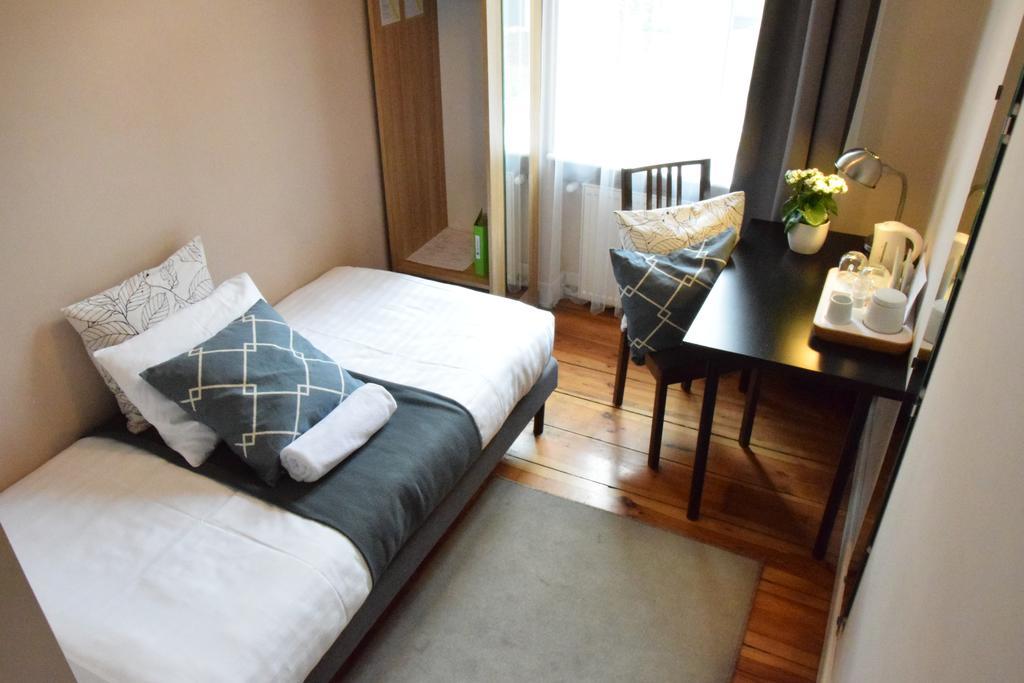 Blooms Inn - City Center Poznan By Friendly Apartments Exterior photo