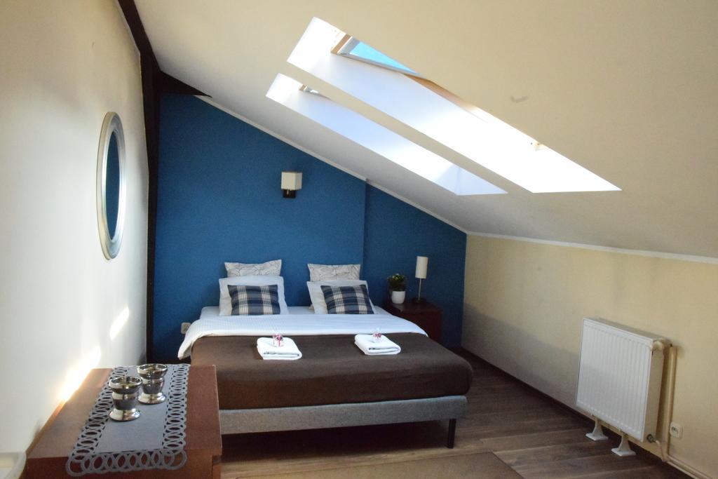 Blooms Inn - City Center Poznan By Friendly Apartments Exterior photo