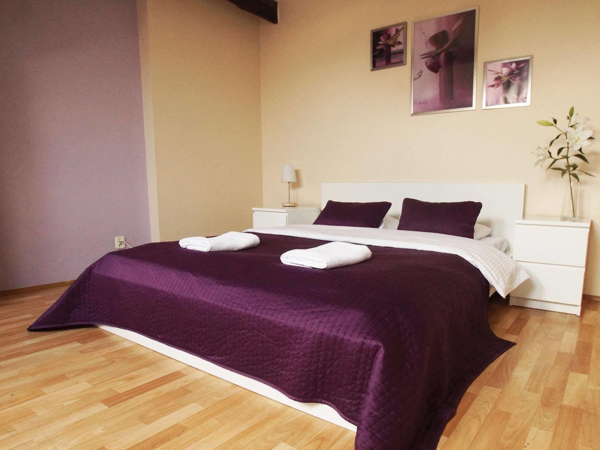 Blooms Inn - City Center Poznan By Friendly Apartments Exterior photo